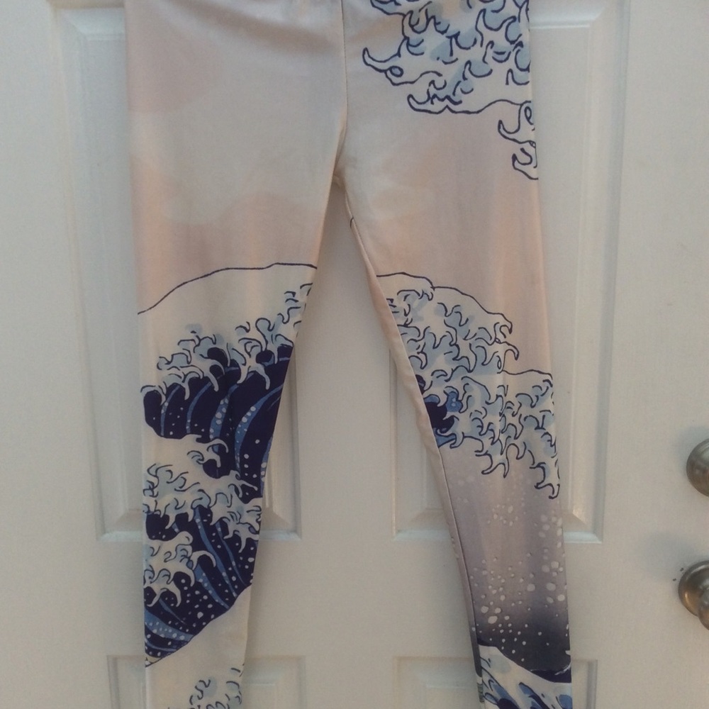 Wave Leggings